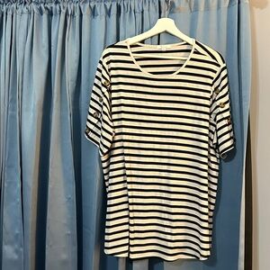 89th & Madison Black and White Striped Top